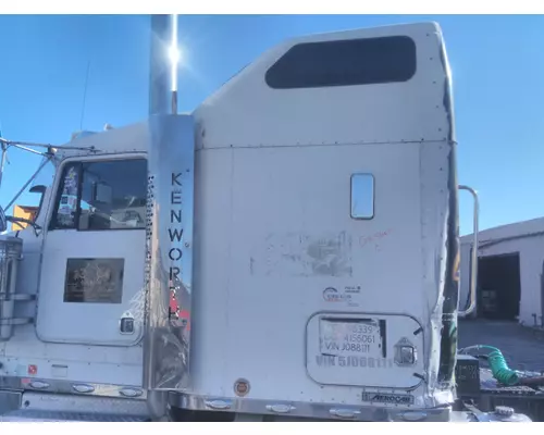 KENWORTH W900 CAB