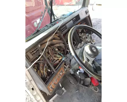KENWORTH W900 CAB