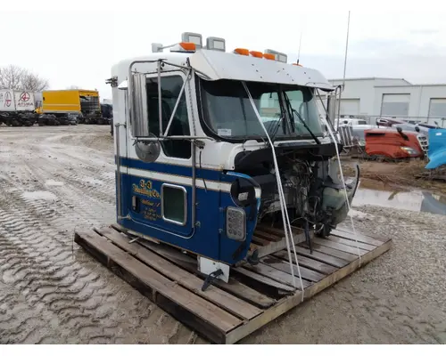 KENWORTH W900 CAB