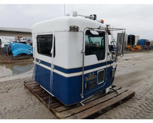KENWORTH W900 CAB