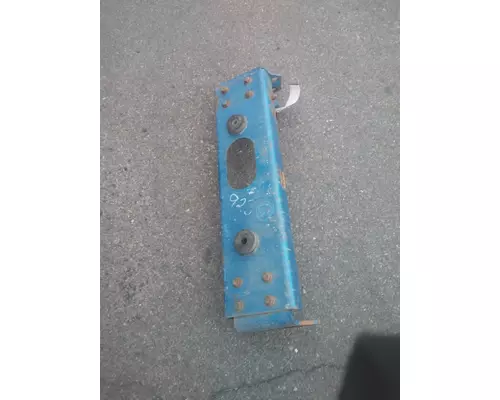 KENWORTH W900 CROSSMEMBER