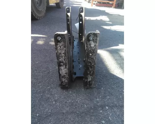 KENWORTH W900 CROSSMEMBER