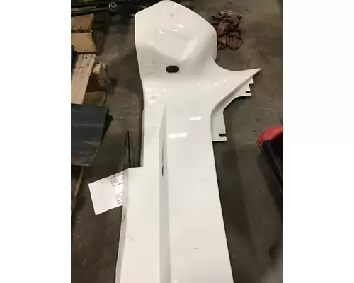 KENWORTH W900 Cowl