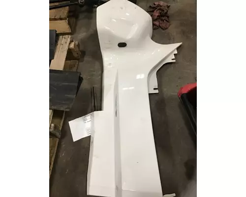KENWORTH W900 Cowl