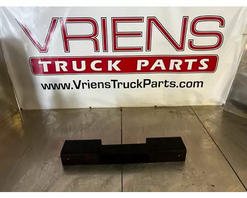 KENWORTH W900 Crossmember