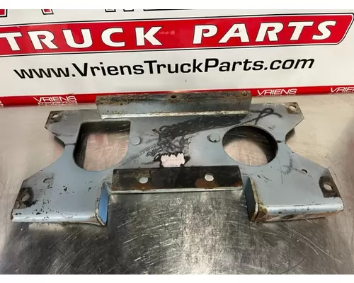 KENWORTH W900 Crossmember