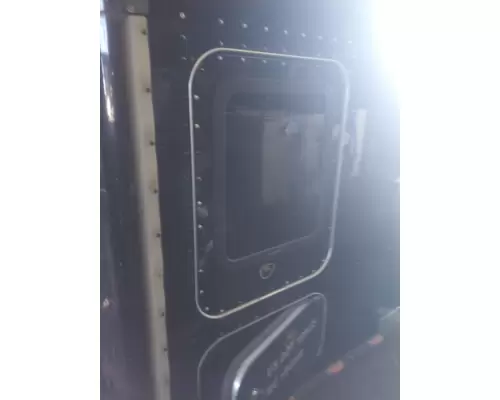 KENWORTH W900 DOOR, COMPARTMENT
