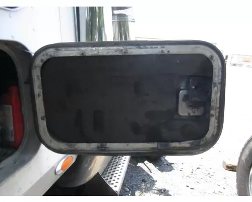 KENWORTH W900 DOOR, COMPARTMENT