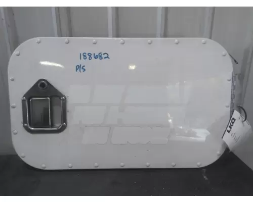 KENWORTH W900 DOOR, COMPARTMENT