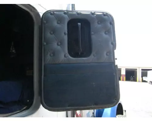 KENWORTH W900 DOOR, COMPARTMENT
