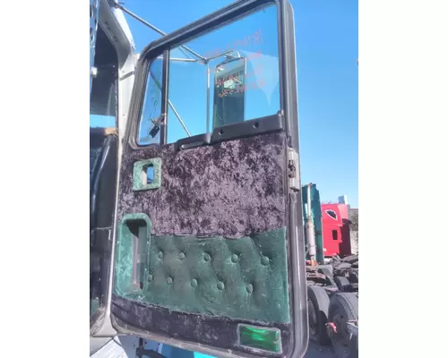 KENWORTH W900 DOOR ASSEMBLY, FRONT