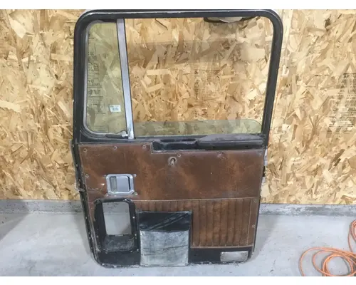 KENWORTH W900 DOOR-FRONT