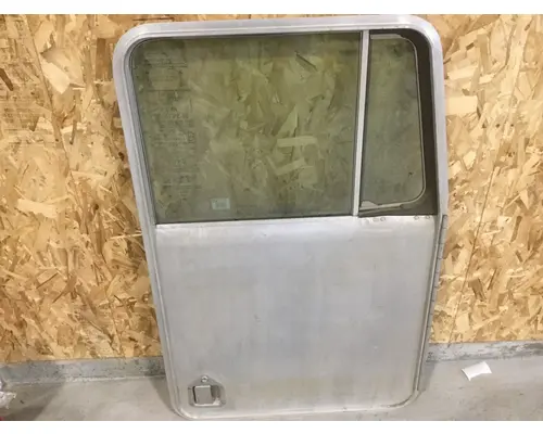 KENWORTH W900 DOOR-FRONT