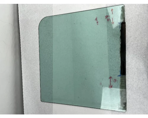 KENWORTH W900 DOOR GLASS