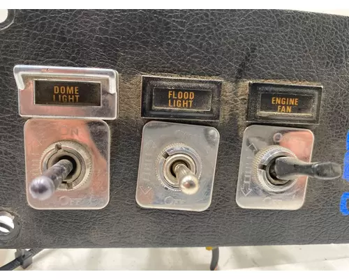 KENWORTH W900 Dash  Console Switch