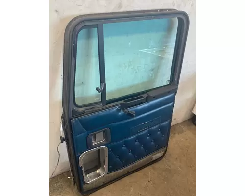 KENWORTH W900 Door Assembly, Front