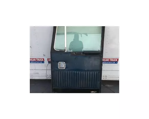 KENWORTH W900 Door Assembly, Front