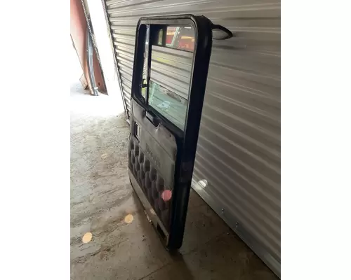 KENWORTH W900 Door Assembly, Front