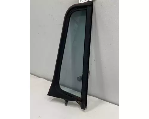 KENWORTH W900 Door Vent Glass