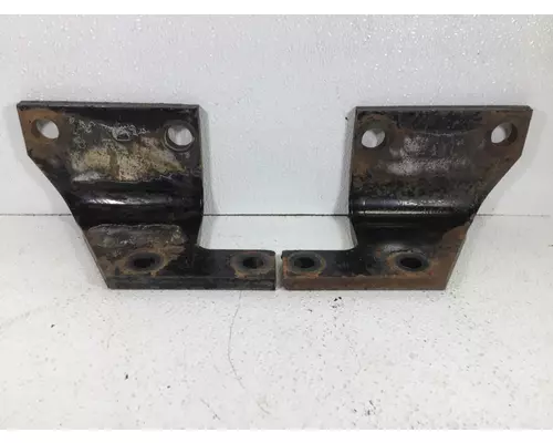 KENWORTH W900 ENGINE MOUNTS, VEHICLE (FRONT)