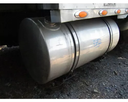 KENWORTH W900 FUEL TANK