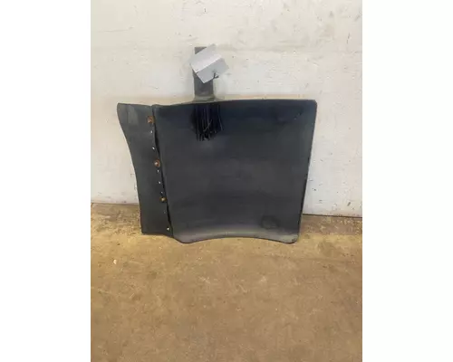 KENWORTH W900 Fender Extension