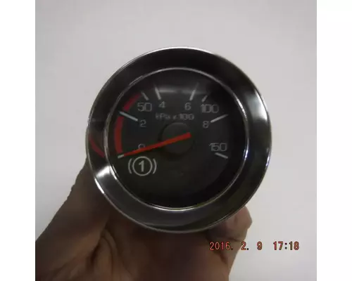 KENWORTH W900 GAUGE AIR