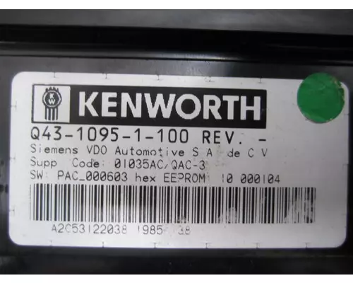 KENWORTH W900 GAUGE CLUSTER