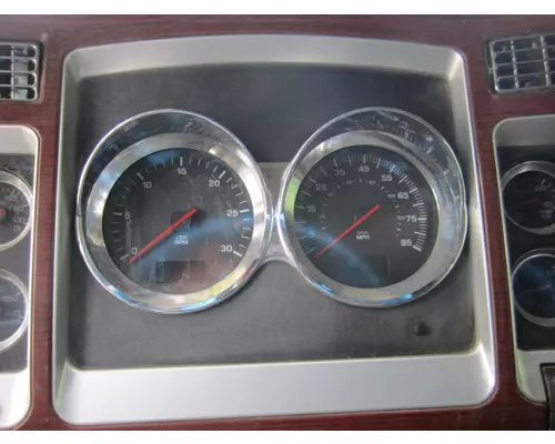 KENWORTH W900 GAUGE CLUSTER