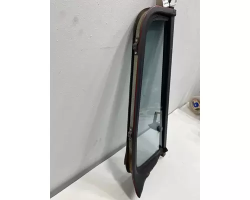 KENWORTH W900 Glass