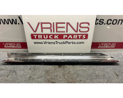 KENWORTH W900 Grille