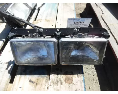 KENWORTH W900 HEADLAMP ASSEMBLY