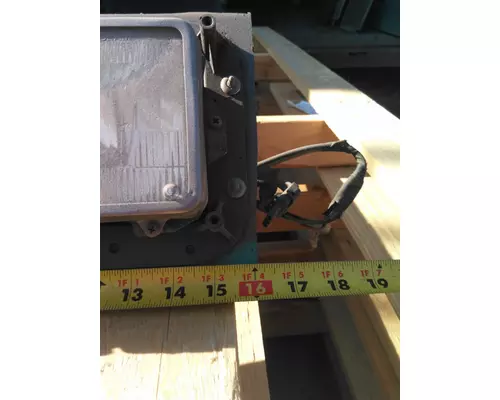 KENWORTH W900 HEADLAMP ASSEMBLY