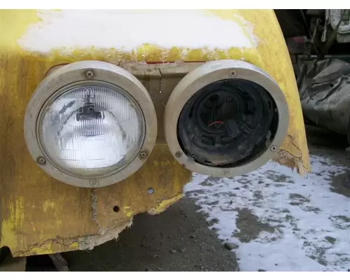 KENWORTH W900 HEADLAMP ASSEMBLY