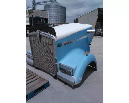 KENWORTH W900 HOOD