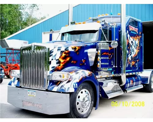 KENWORTH W900 HOOD