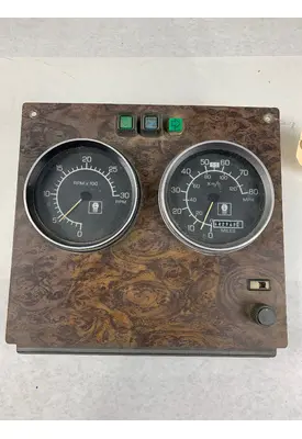 KENWORTH W900 INSTRUMENT CLUSTER