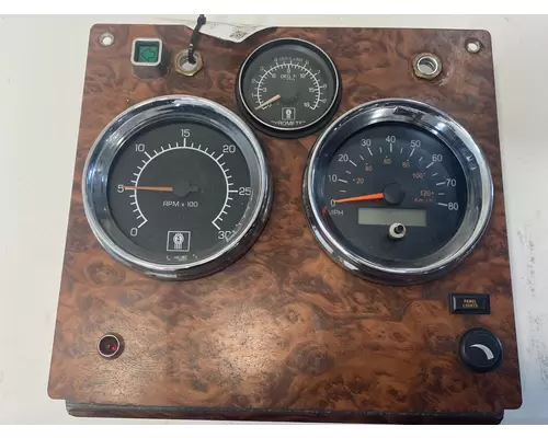 KENWORTH W900 Instrument Cluster