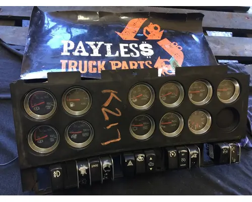 KENWORTH W900 Instrument Cluster
