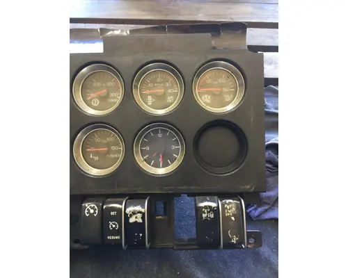 KENWORTH W900 Instrument Cluster