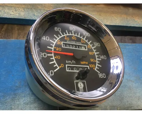 KENWORTH W900 Instrument Cluster