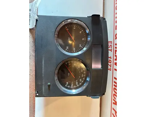 KENWORTH W900 Instrument Cluster