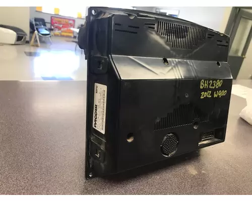 KENWORTH W900 Instrument Cluster