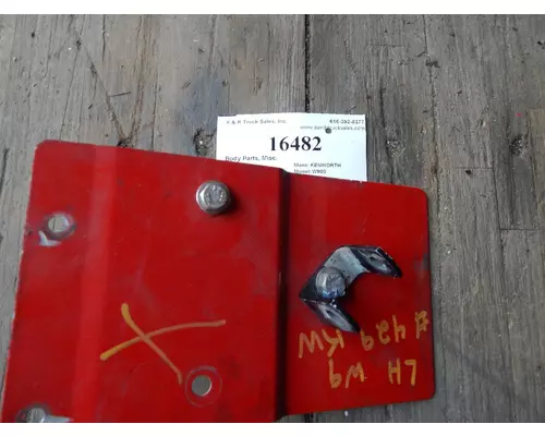 KENWORTH W900 Latches and Locks
