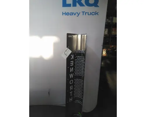 KENWORTH W900 MUFFLER SHIELD