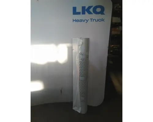 KENWORTH W900 MUFFLER SHIELD