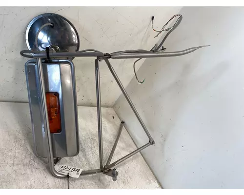 KENWORTH W900 Mirror (Side View)
