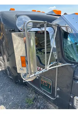 KENWORTH W900 Mirror (Side View)