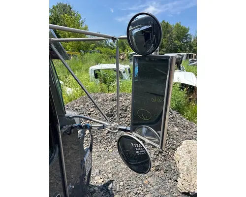 KENWORTH W900 Mirror (Side View)