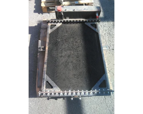 KENWORTH W900 RADIATOR ASSEMBLY